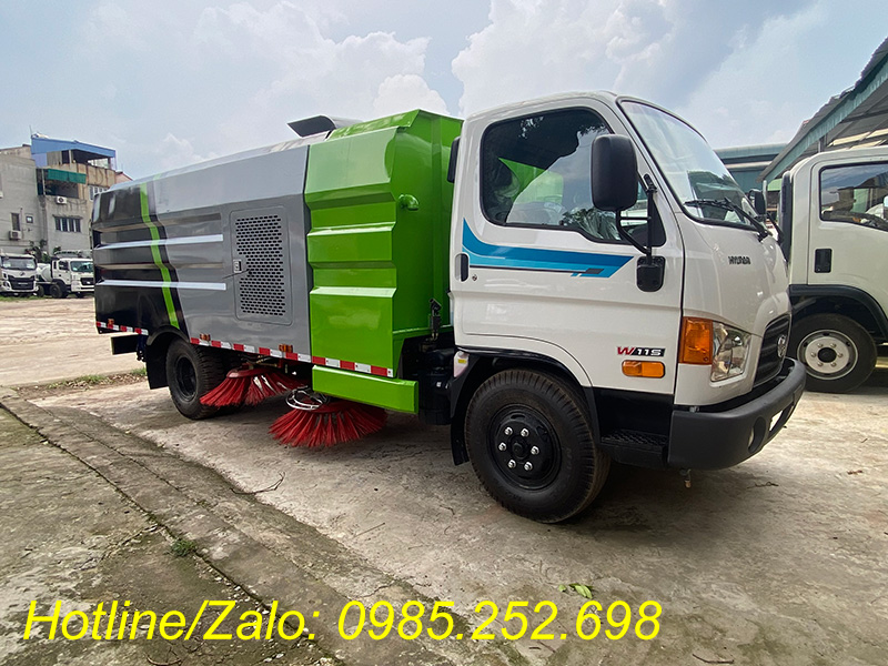 Xe quét đường hút bụi Hyundai 5 khối